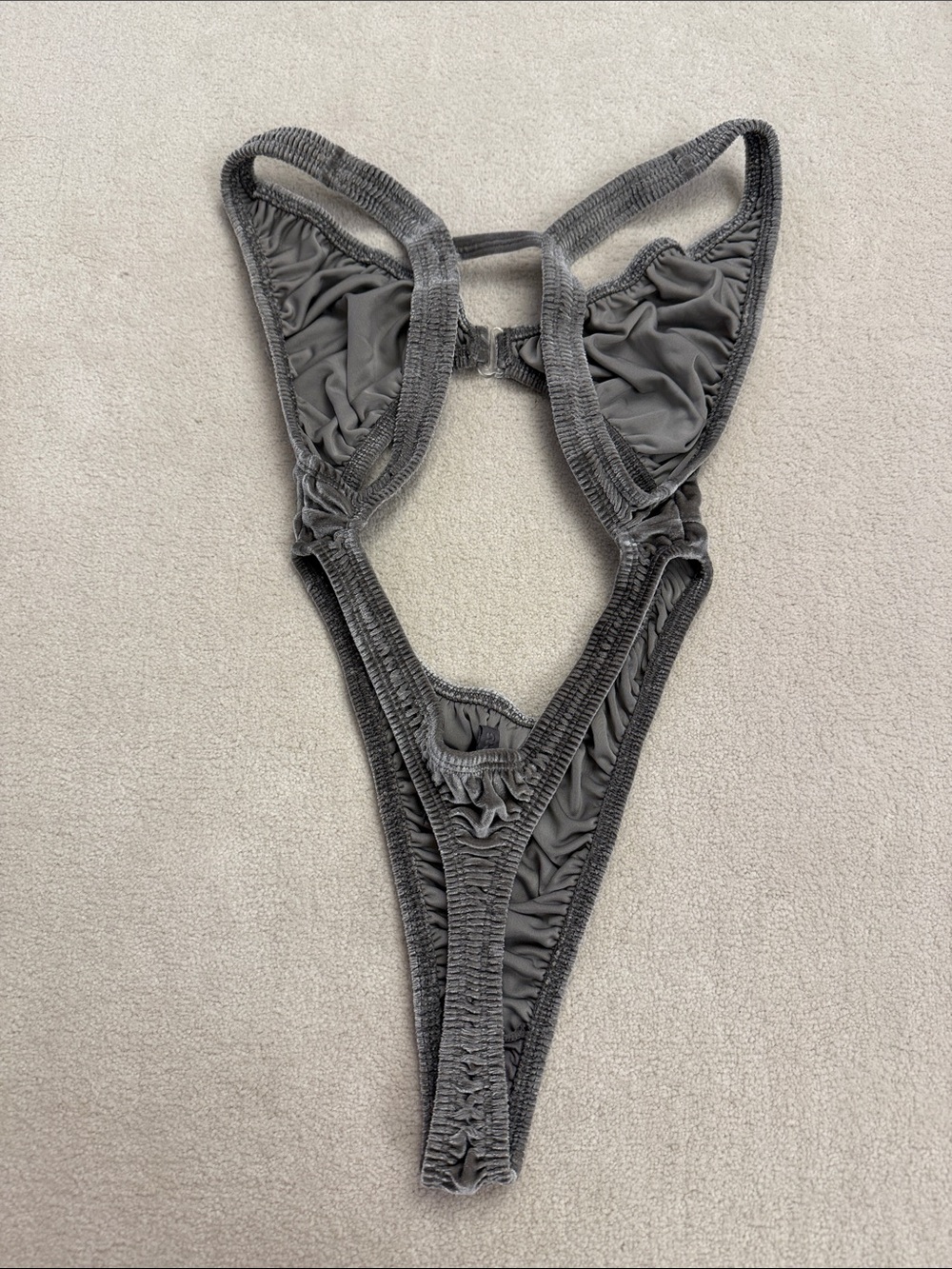 Skims Stretch Velvet Cut Out Bodysuit L - Picture 4 of 7